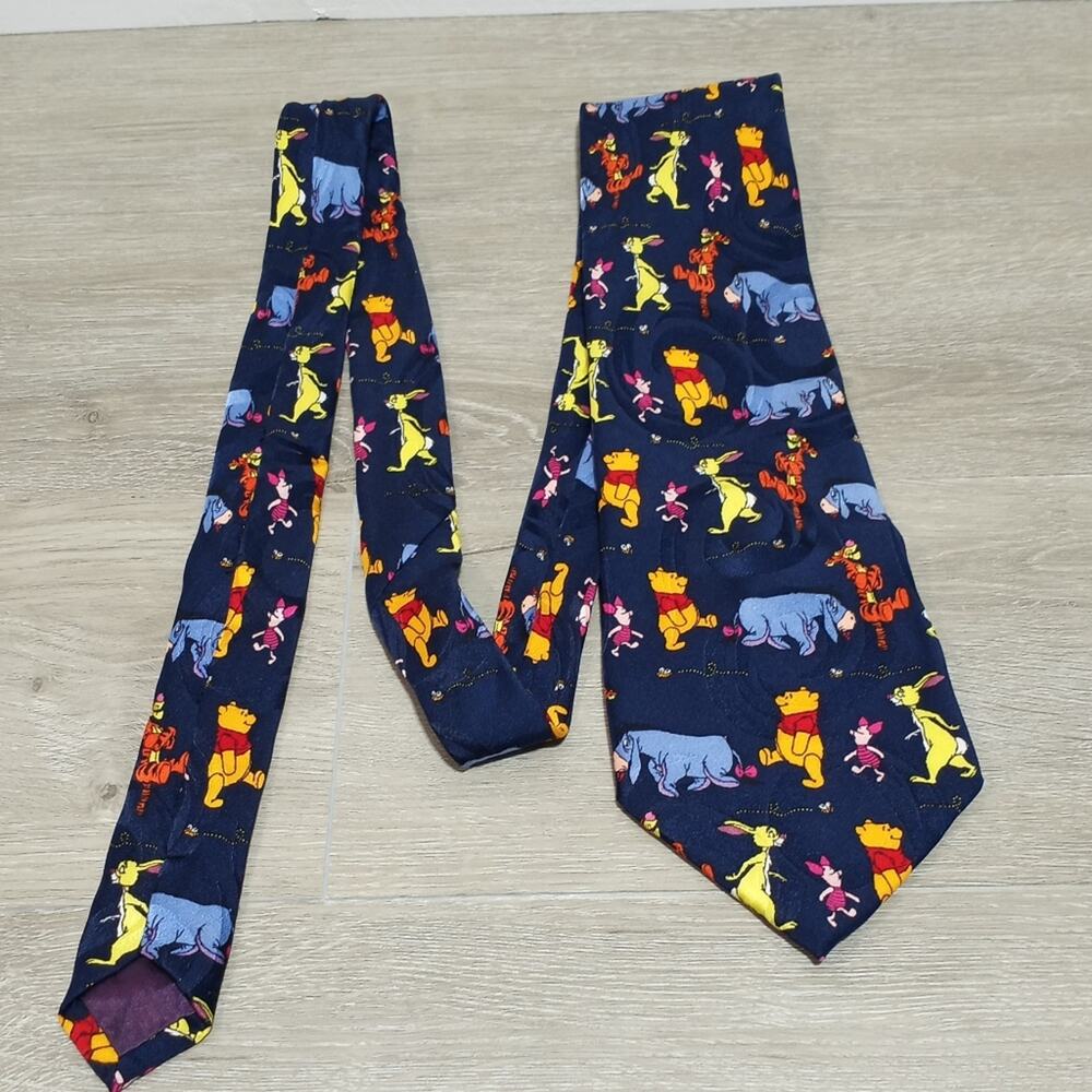 Mickey Inc Disney Winnie The Pooh 100% Silk Tie Vintage